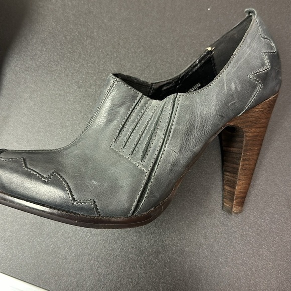 Women’s Envy size 7 - Picture 3 of 8